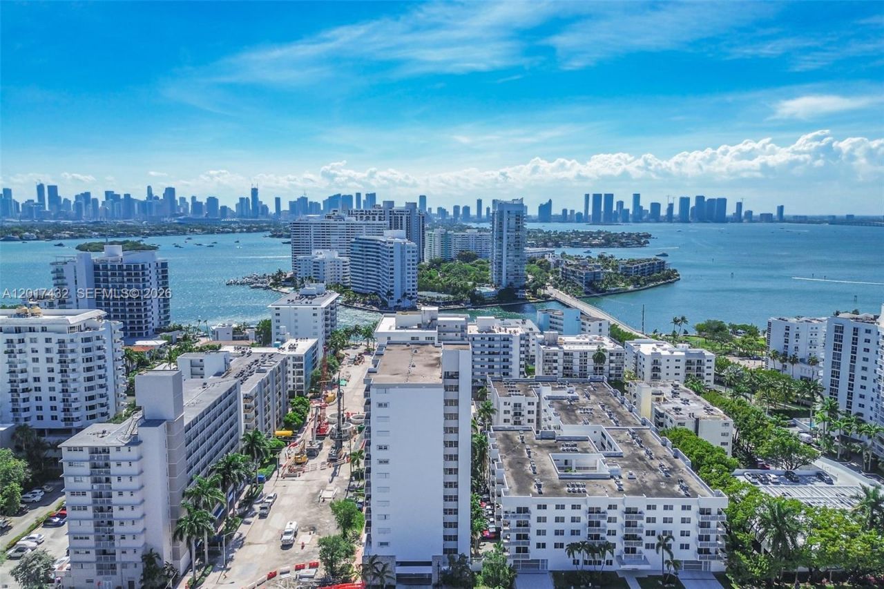 1331 Lincoln Rd , Unit 704, Miami Beach, FL 33139 Photo