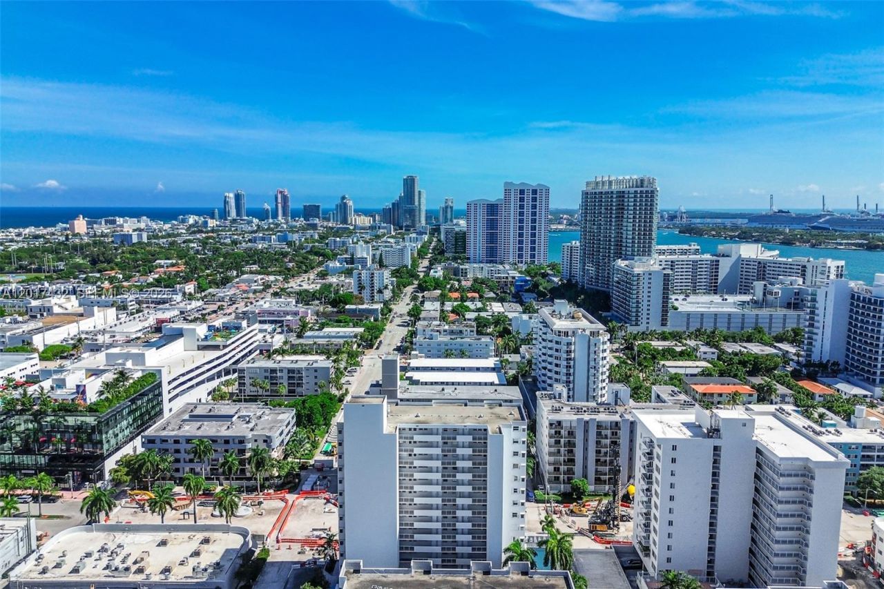1331 Lincoln Rd, Unit 704, Miami Beach, FL 33139 Photo
