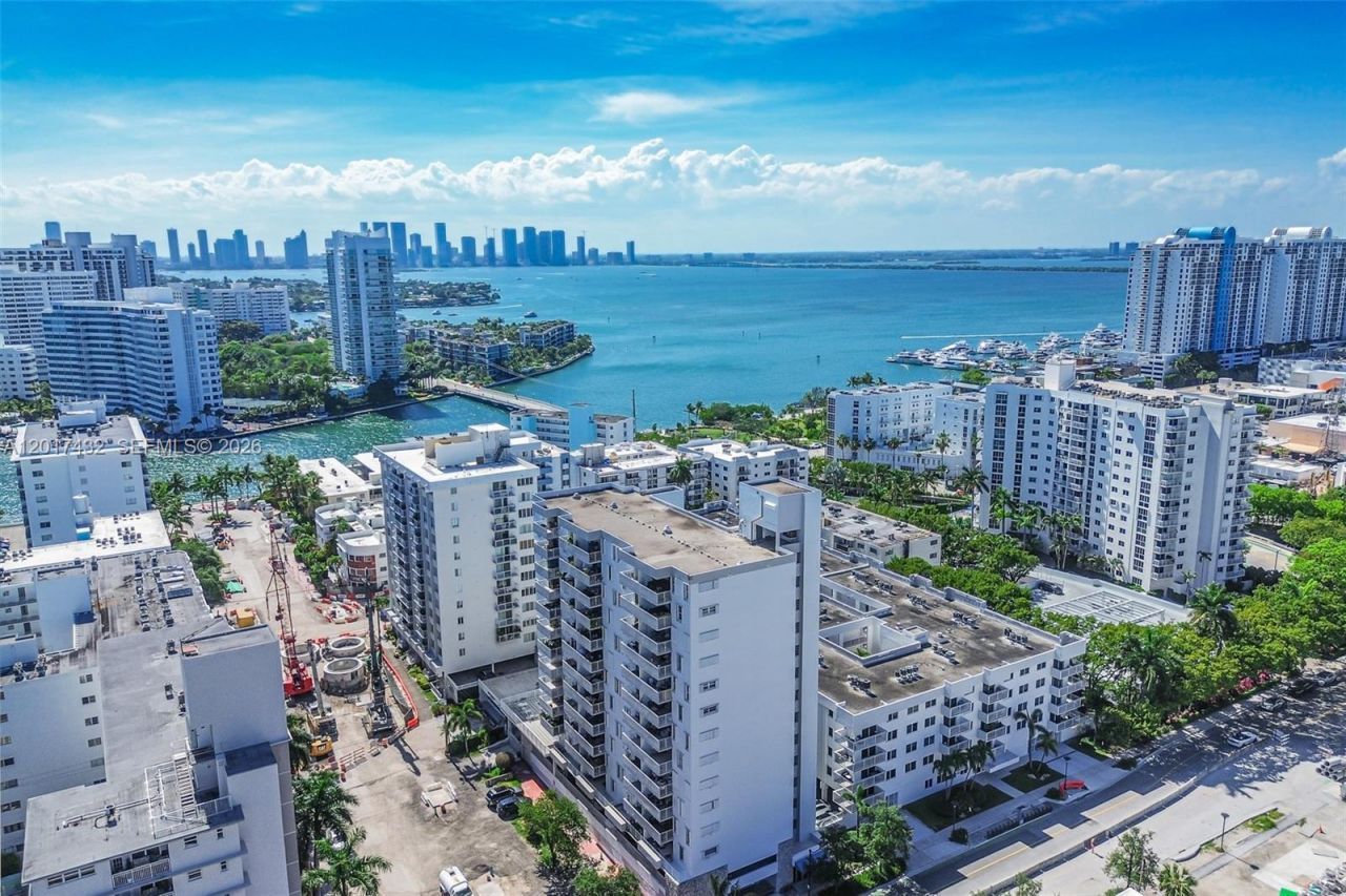 1331 Lincoln Rd , Unit 704, Miami Beach, FL 33139 Photo