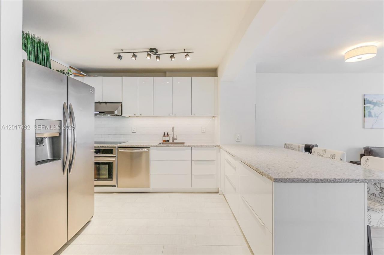 1331 Lincoln Rd, Unit 704, Miami Beach, FL 33139 Photo