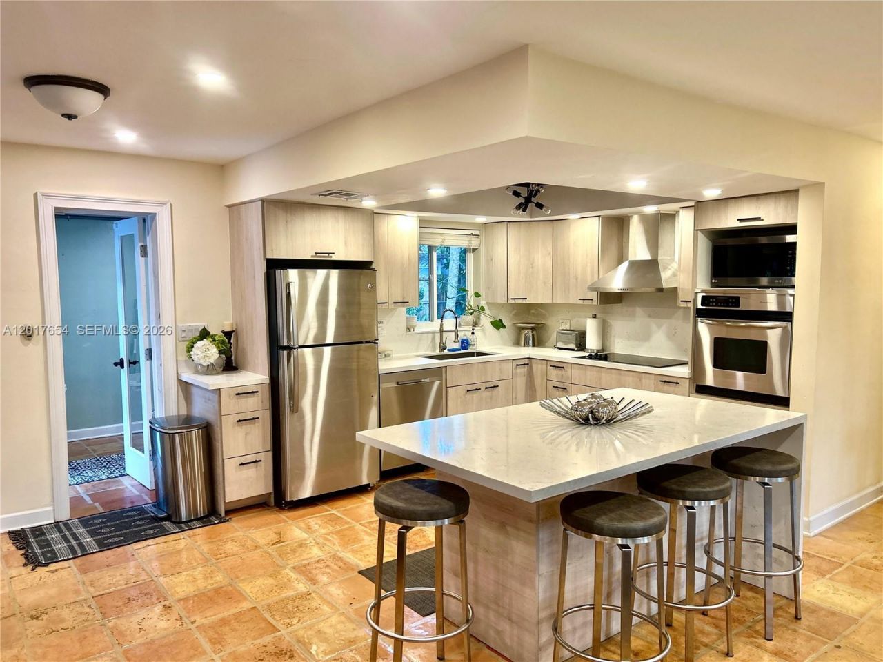 2169 Imperial Point Dr , Fort Lauderdale, FL 33308 Photo