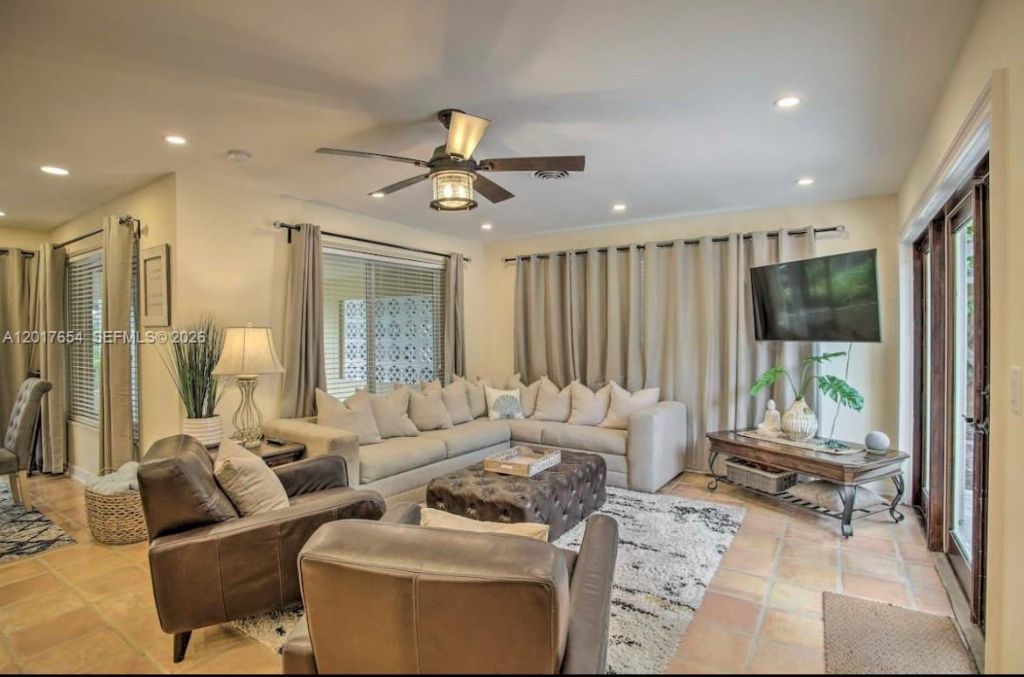 2169 Imperial Point Dr , Fort Lauderdale, FL 33308 Photo