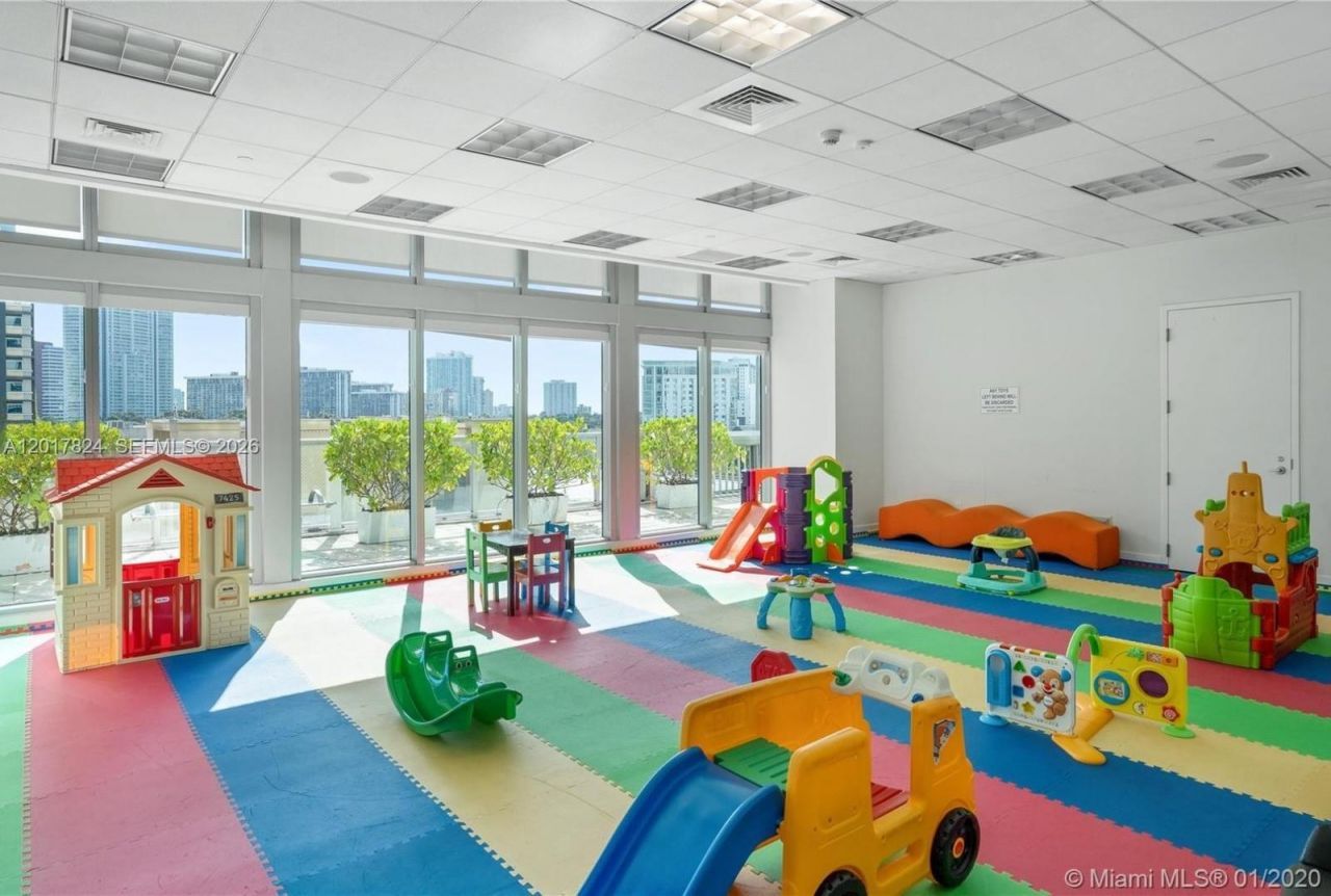 1111 SW 1st Ave , Unit 3524-N, Miami, FL 33130 Photo