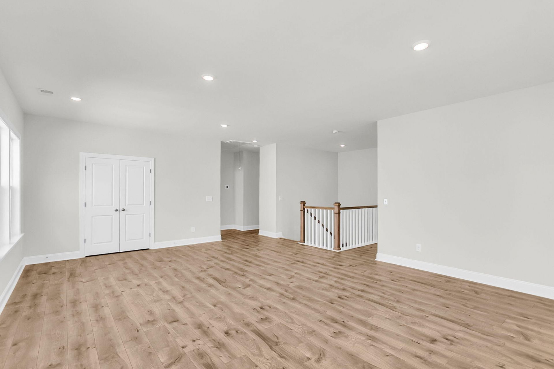 726 Maynard Lane Photo 34