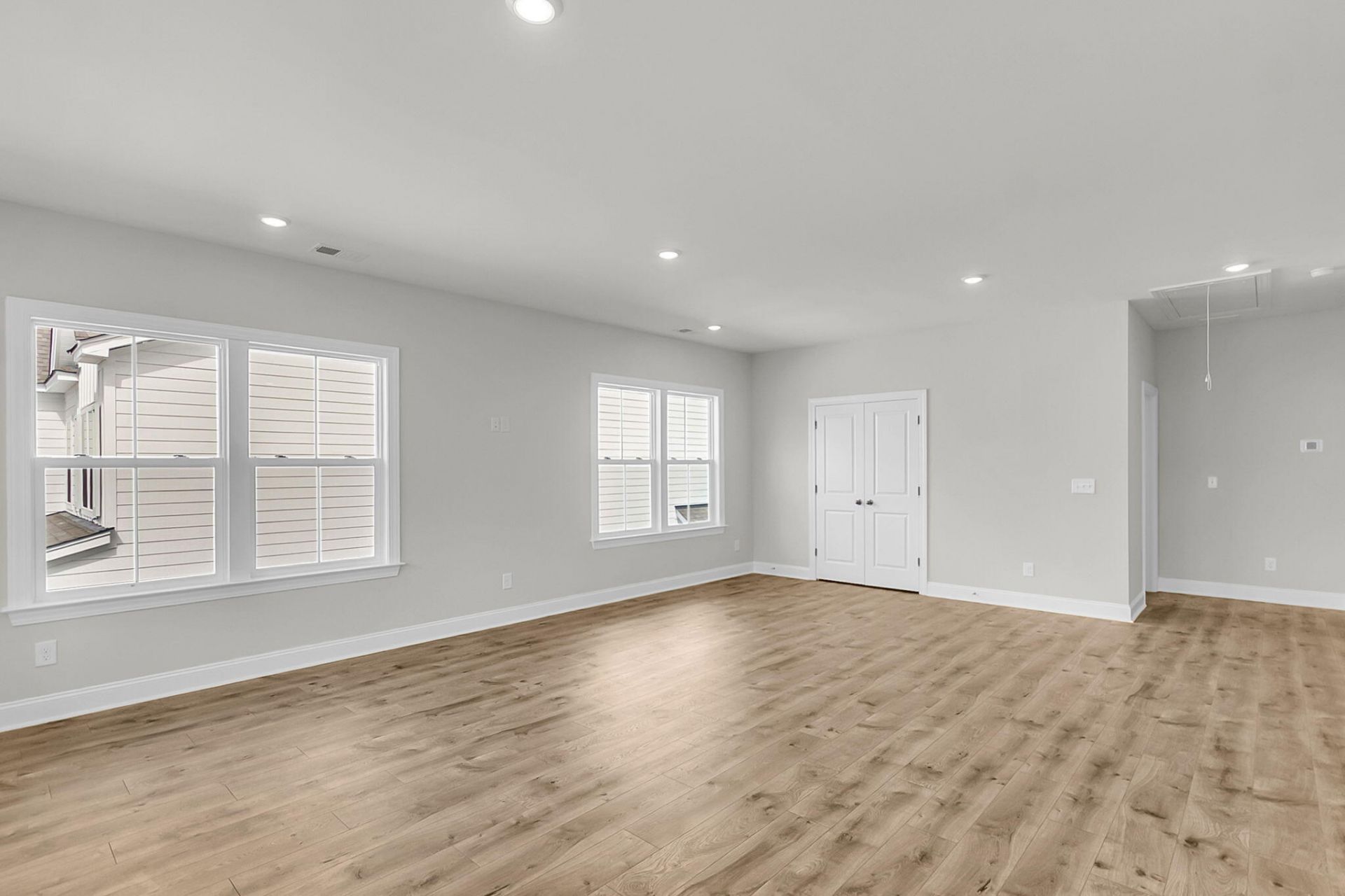 726 Maynard Lane Photo 35