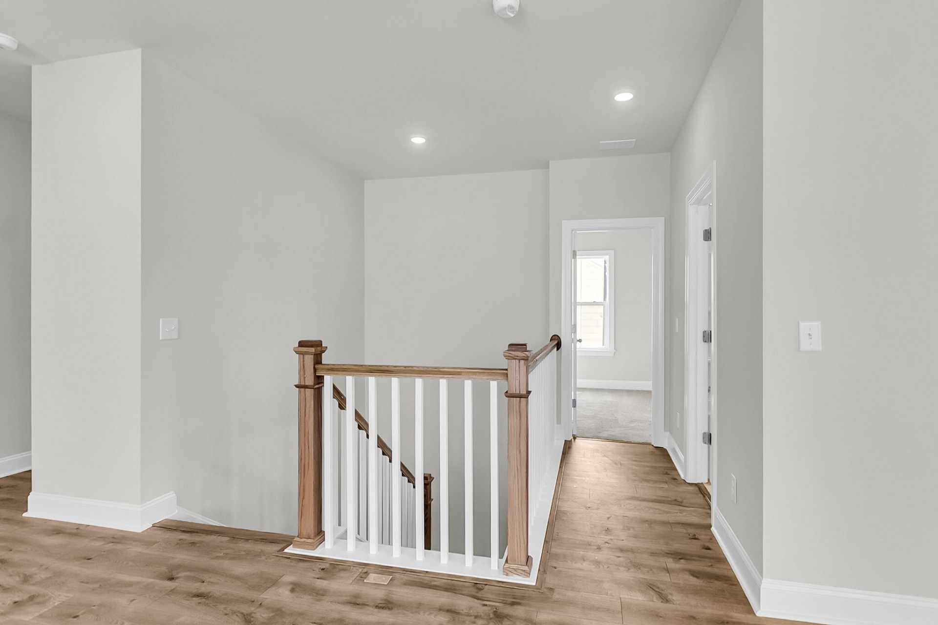 726 Maynard Lane Photo 37