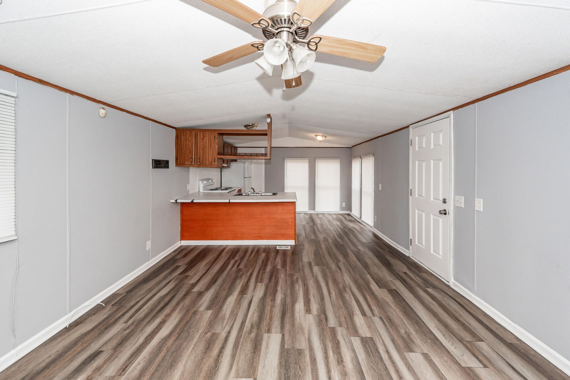 5475 Califf Road Photo 4