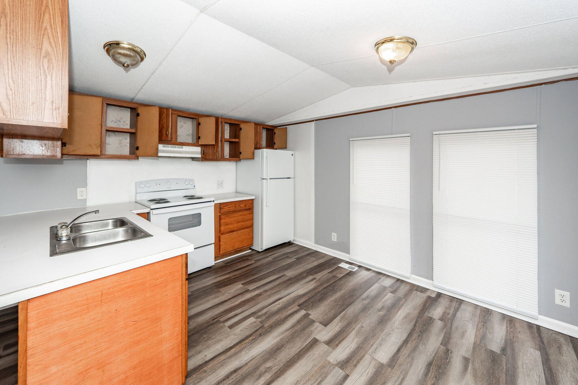 5475 Califf Road Photo 8