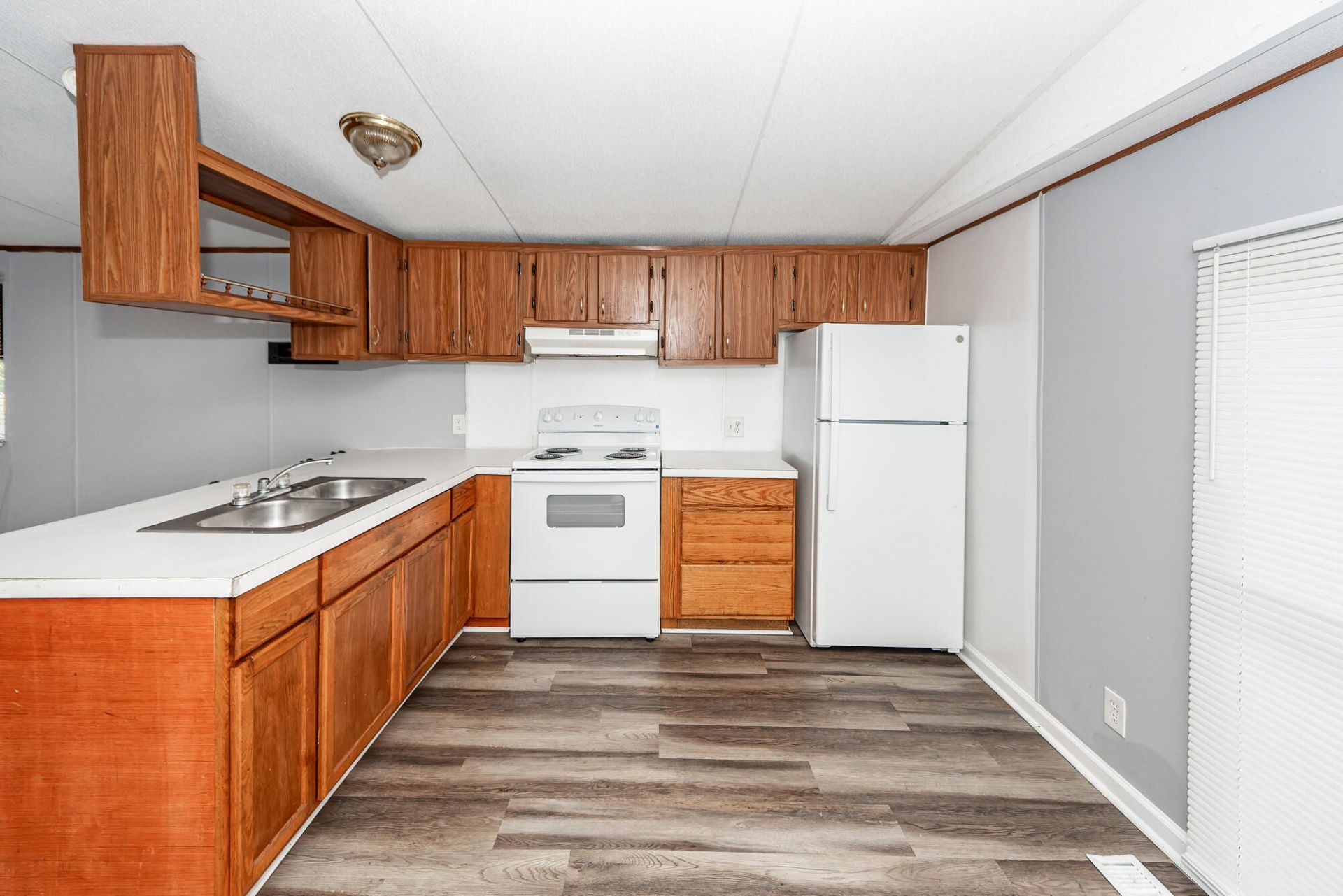 5475 Califf Road Photo 9