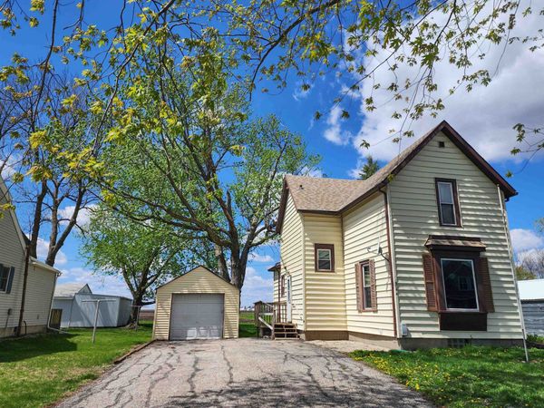 524 7th Street , Whittemore, IA 50598
