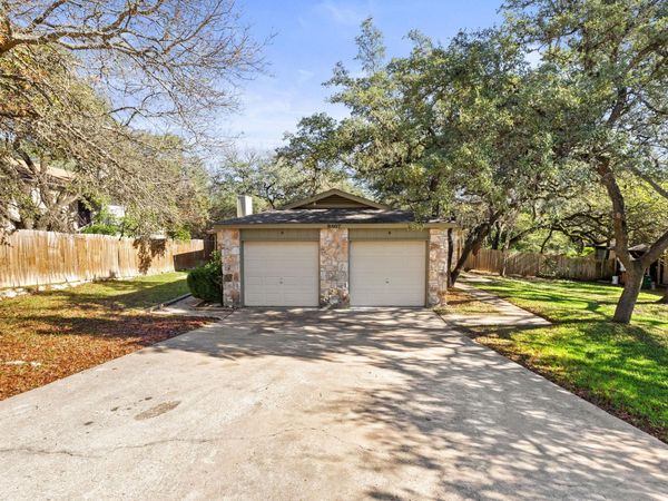 9807 Hundred Oaks CIR, Unit B, Austin, TX 78750