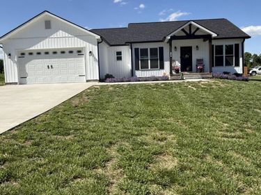 132 Allyson Circle, Junction City, KY 40440