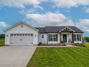 132 Allyson Circle, Junction City, KY 40440