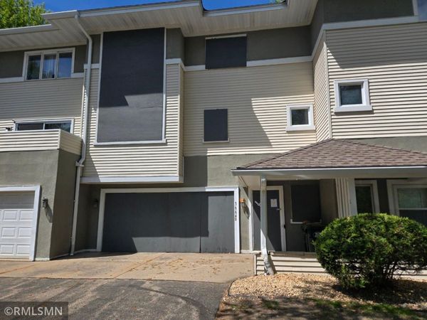 3664 Abbey Way , Unit B, Eagan, MN 55123