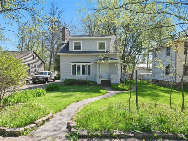 1830 Dunedin Avenue, Duluth, MN 55803
