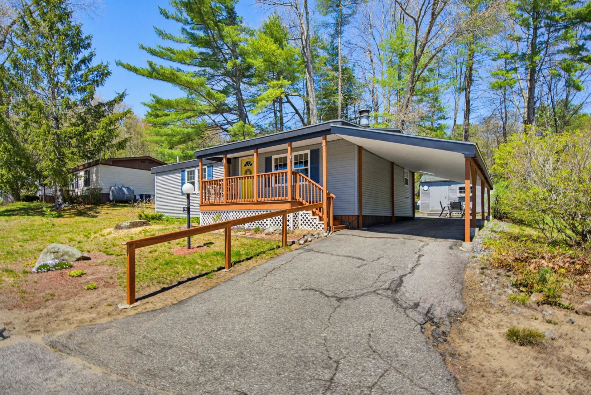 55 Roger Road, Goffstown, NH 03045 Main Photo
