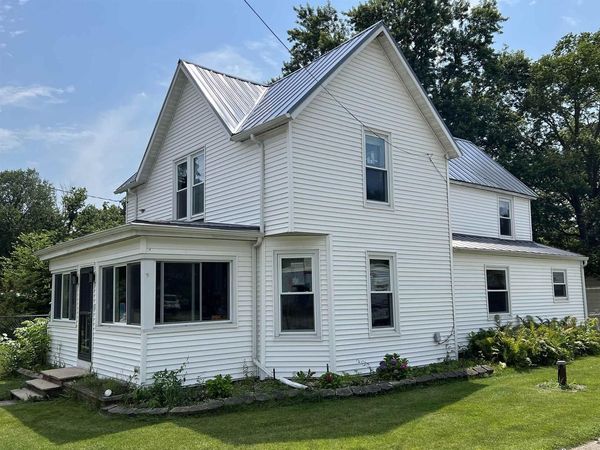 5402 County Road D, Afton, WI 53501