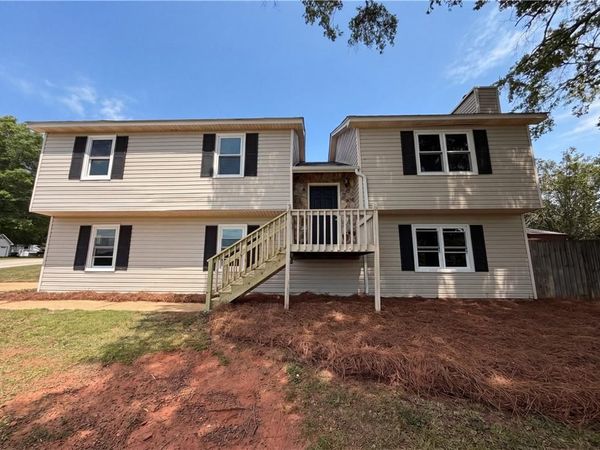 241 Daniel Road , Villa Rica, GA 30180