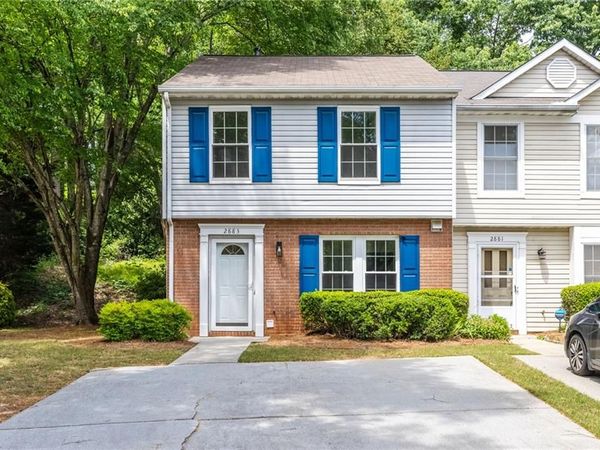 2883 Dresden Square Drive , Atlanta, GA 30341