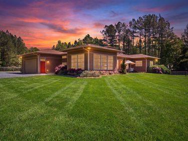 1018 Terrell Woods Lane, Chapel Hill, NC 27516