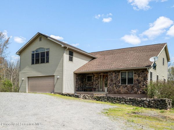 94 Orchard Road , Dalton, PA 18414