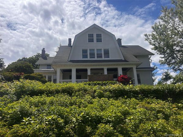 68 A Carlton Avenue , Port Washington, NY 11050