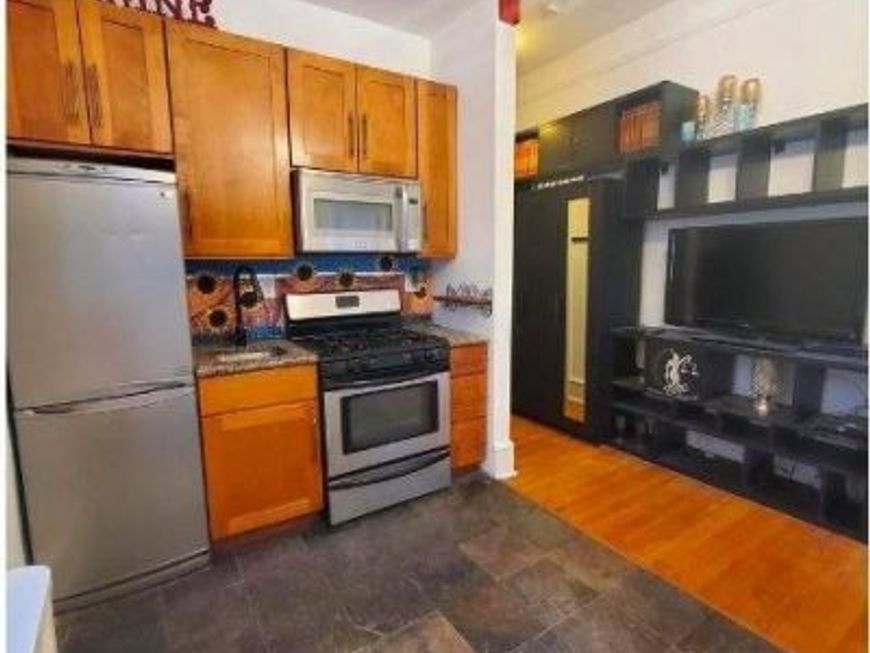 1109 Spruce Street , Unit 2R, Philadelphia, PA 19107 Main Photo