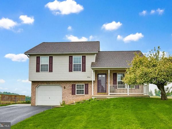 3744 MOUNTAIN SHADOW CIRCLE, FAYETTEVILLE, PA 17222