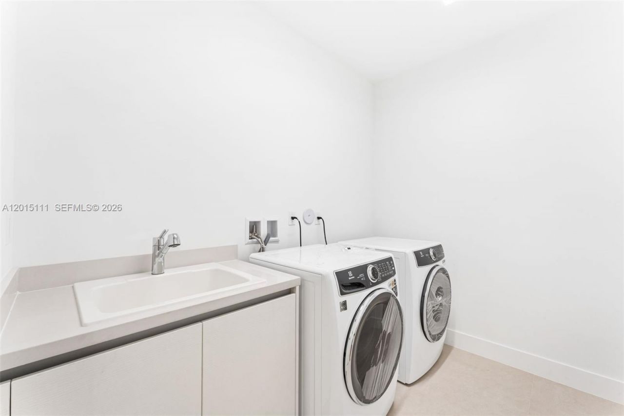 16700 N Botaniko Dr N , Weston, FL 33326 Photo