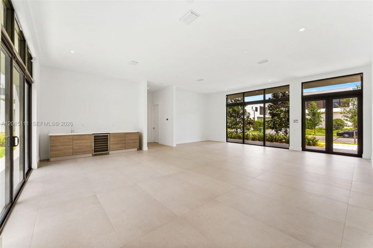16700 N Botaniko Dr N , Weston, FL 33326 Photo
