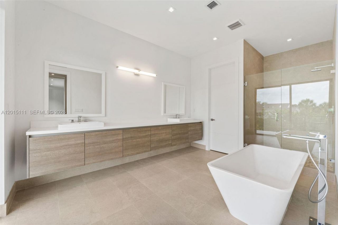 16700 N Botaniko Dr N , Weston, FL 33326 Photo