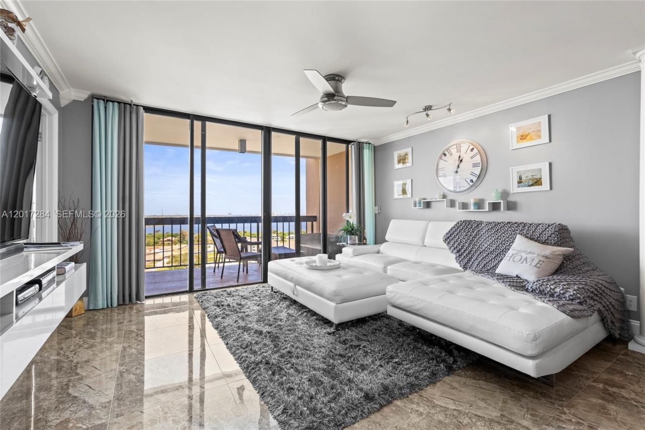 2425 Presidential Way , Unit PH1, West Palm Beach, FL 33401 Photo