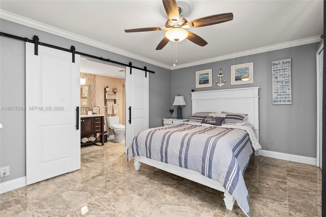 2425 Presidential Way , Unit PH1, West Palm Beach, FL 33401 Photo