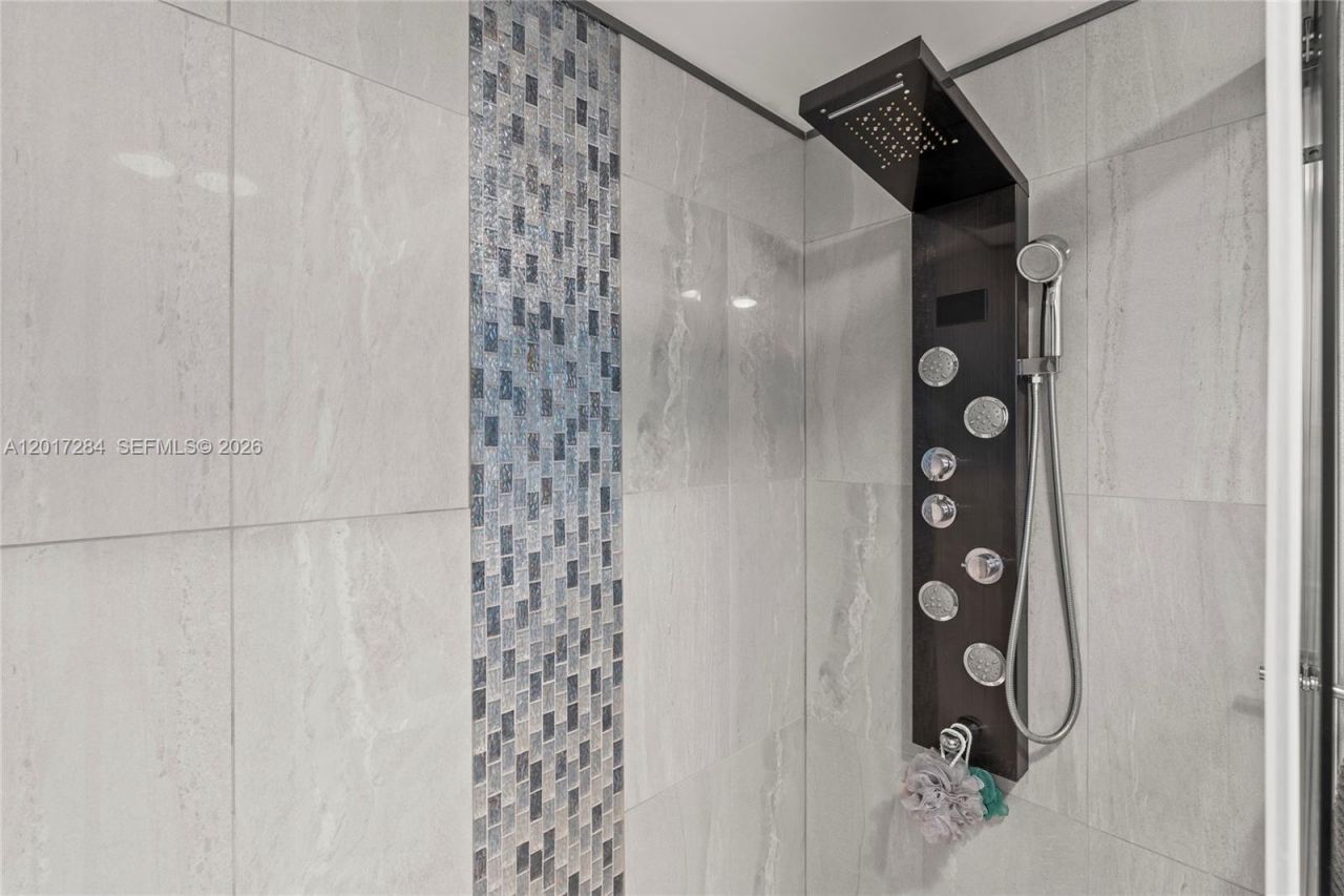 2425 Presidential Way , Unit PH1, West Palm Beach, FL 33401 Photo
