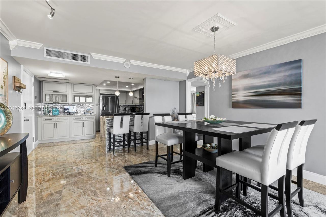 2425 Presidential Way , Unit PH1, West Palm Beach, FL 33401 Photo