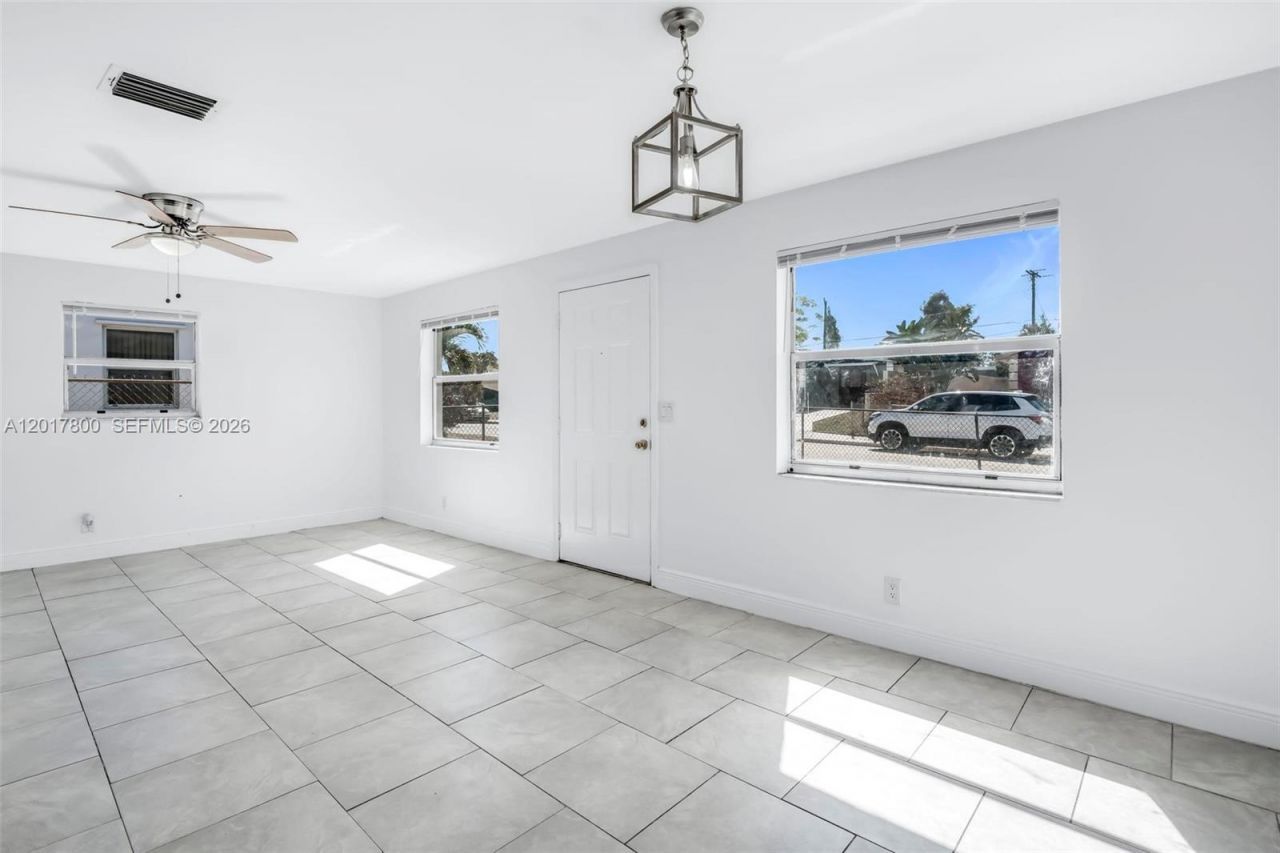 1296 W 36th St , Riviera Beach, FL 33404 Photo