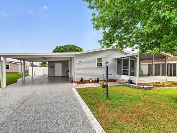 728 PRADO DRIVE , LADY LAKE, FL 32159