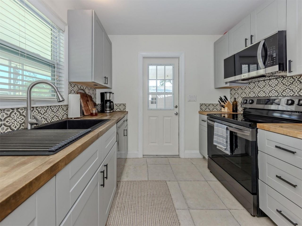 929 Cypress Avenue , Venice, FL 34285 Photo