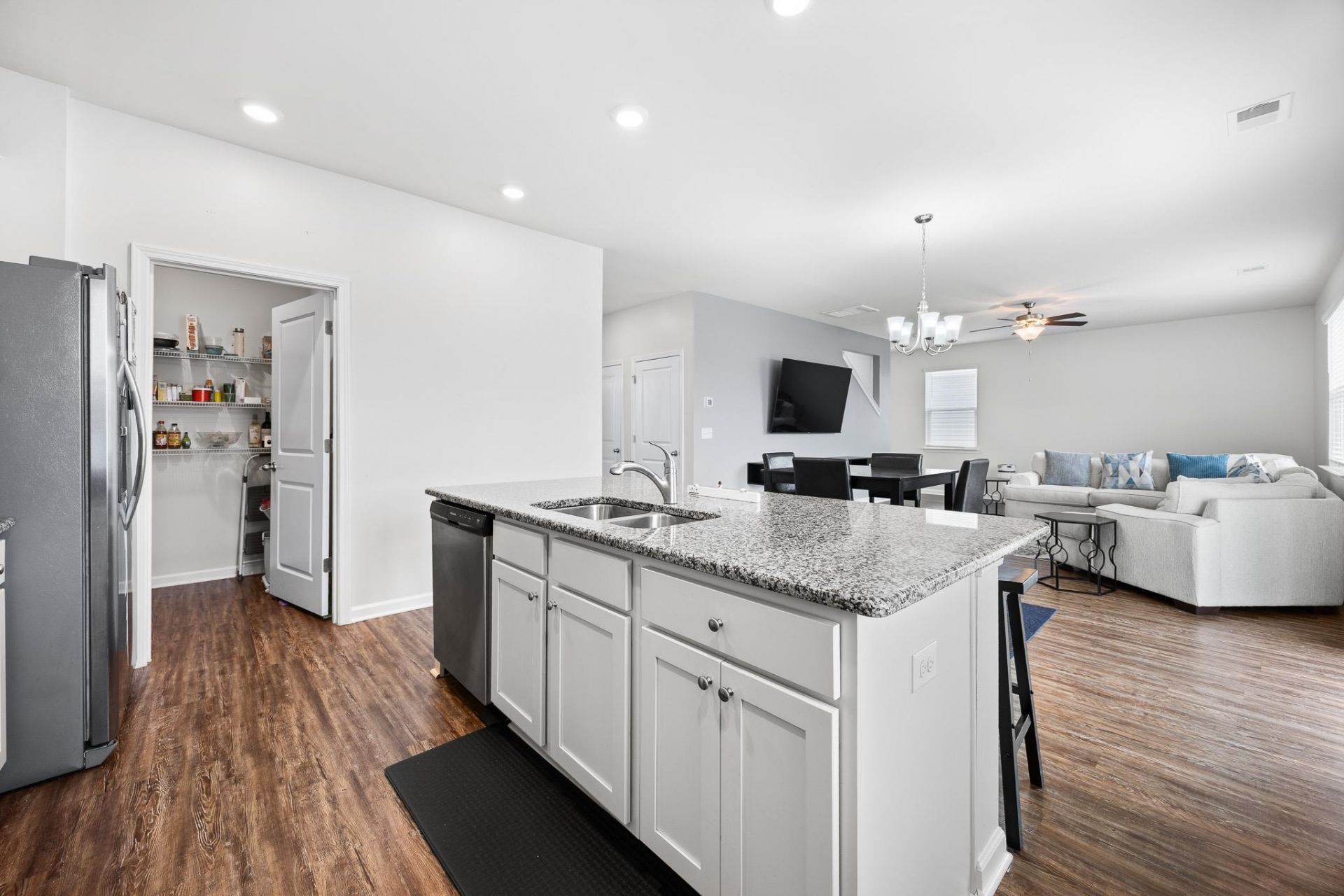 932 Laurens Mill Dr. Photo 13