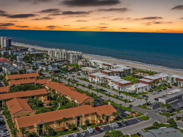 204 LAGUNA VILLAS Boulevard, Unit A12, Jacksonville Beach, FL 32250