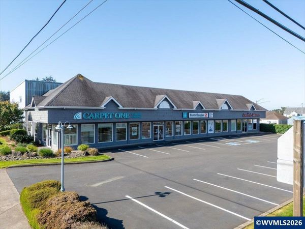350 E Olive St, Newport, OR 97365