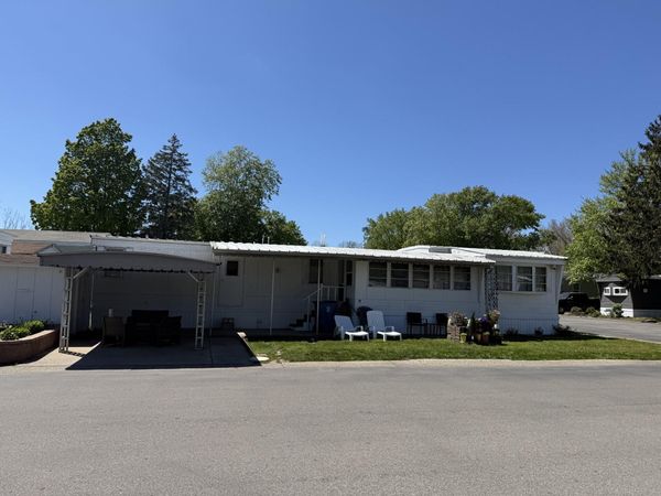 333 E Lakewood Boulevard, Unit 71, Holland, MI 49424