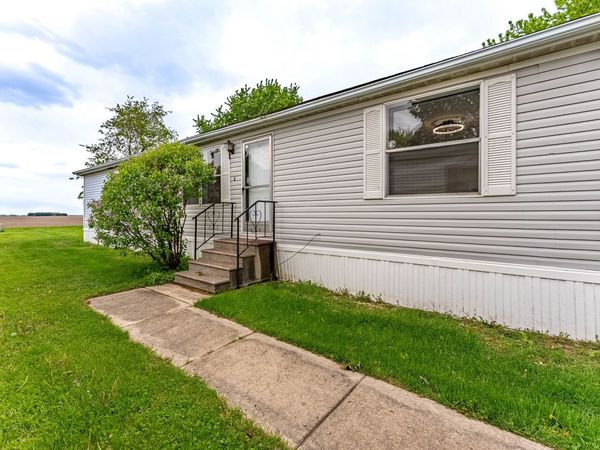 25 Cedar Lane , Sandwich, IL 60548