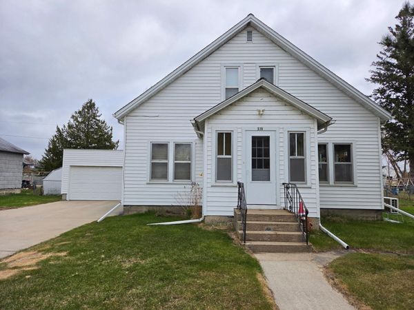 516 4th Street SE, Deer River, MN 56636