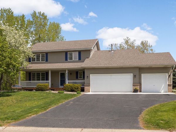 9080 Parkside Drive, Woodbury, MN 55125