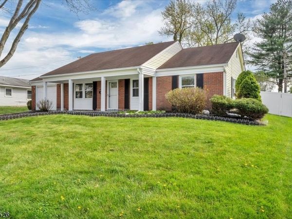 17 Topeka Pass, Willingboro, NJ 08046