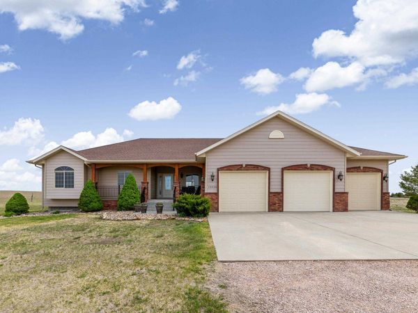 15938 226th Street, New Underwood, SD 57761