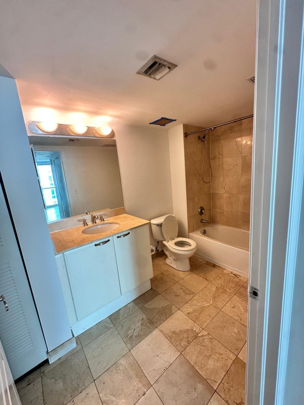 2101 Brickell Avenue, Unit 808, Miami, FL 33129 Photo