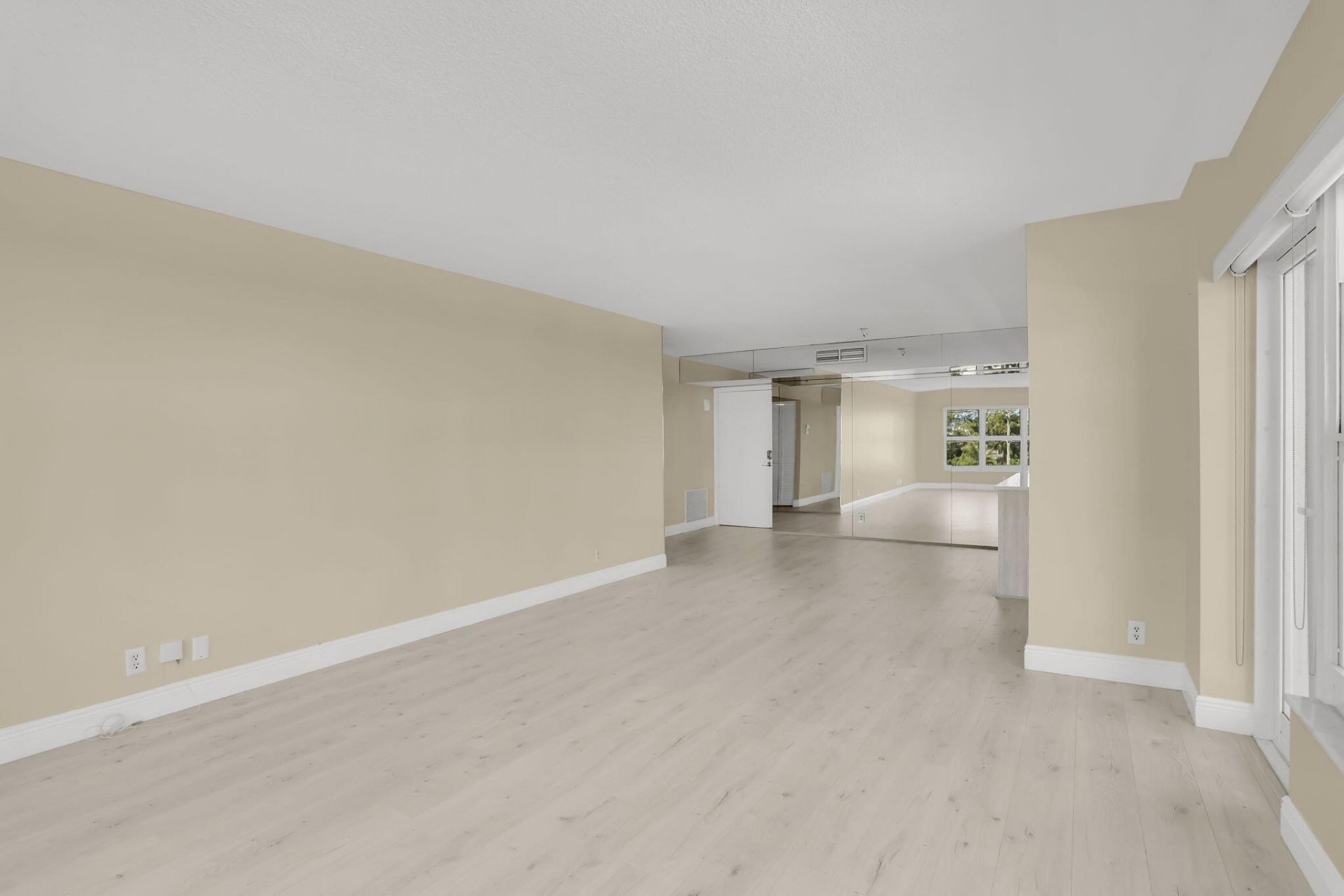 405 N Ocean Boulevard, Unit 329, Pompano Beach, FL 33062 Photo