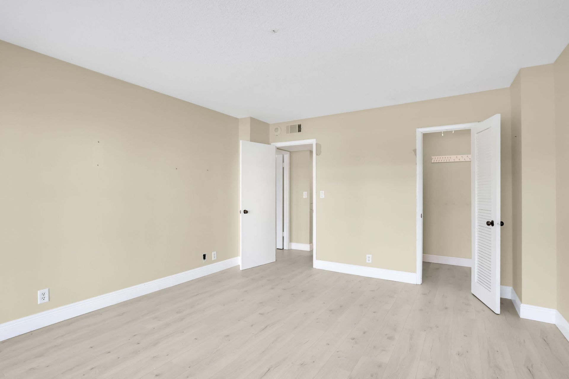 405 N Ocean Boulevard, Unit 329, Pompano Beach, FL 33062 Photo